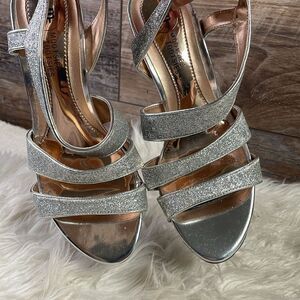 Mootsie Tootsies Ladies Strappy Silver Glittery Clear Heels, Size 6, Mo Jericho